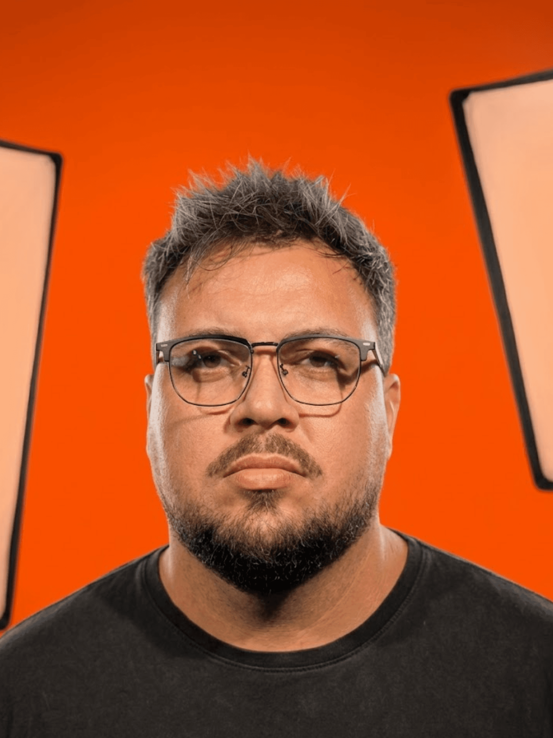 Vaniel — especialista em corte clássico e visagismo