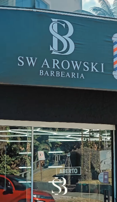 Vídeo da Barbearia Swarowski no Instagram